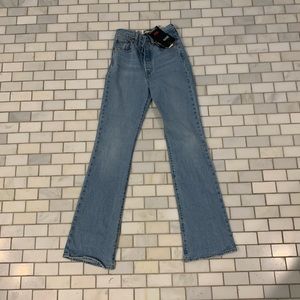 Levi’s Ribcage Boot size 24 (runs big)